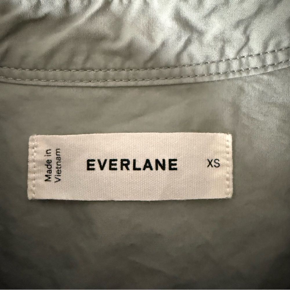 Everlane Boyfriend Shirt Womens XS Sage Green Long Sleeve Slits Supima Cotton - Picture 9 of 13